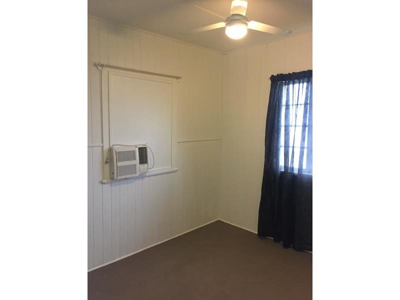 61 Deacon Street, Berserker QLD 4701